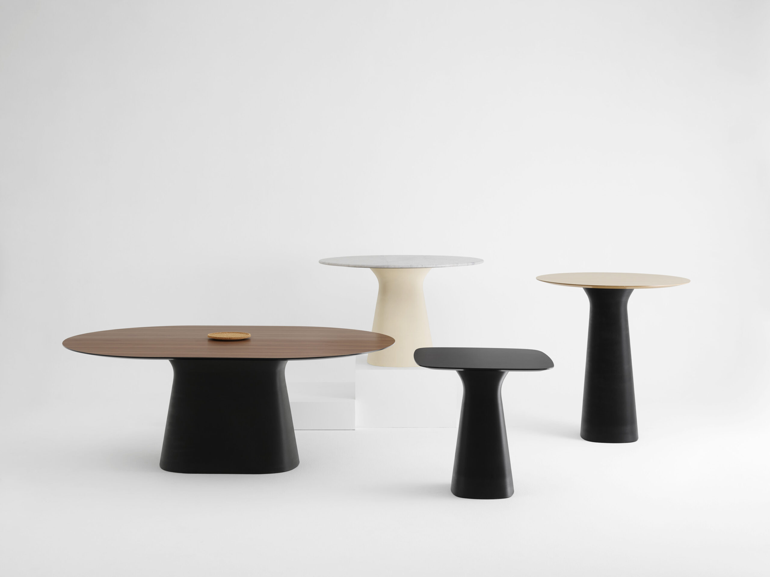 Sulu Table by Allermuir